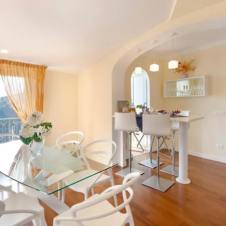 Villa - Grazielluccia Sorrente