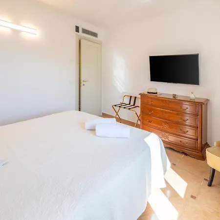 - Grazielluccia Villa Sorrente